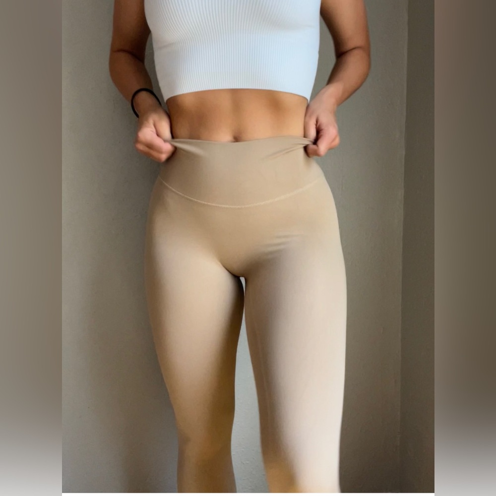 NVGTN Latte signature 2.0 leggings